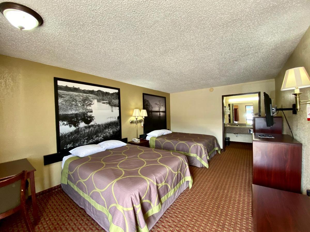Hotel Super 8 By Wyndham Shawnee Exterior foto